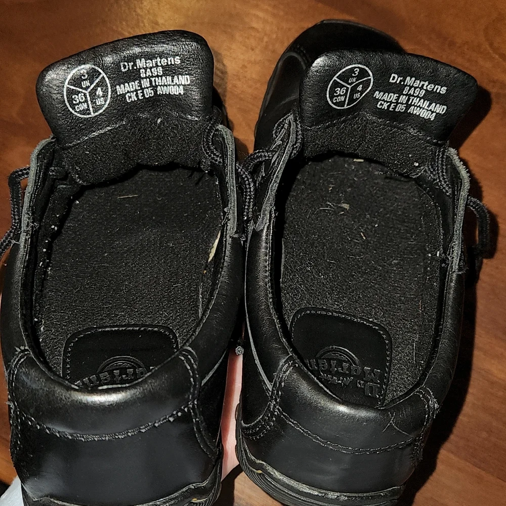 Dr Martens Vintage - Black Leather Shoes - Picture 4 of 4